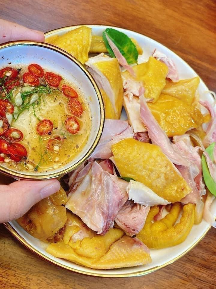 ga-u-muoi-hoa-tieu-ca-con-gia-vi-cham-tang-ngay-1-coca-khi-at-mon