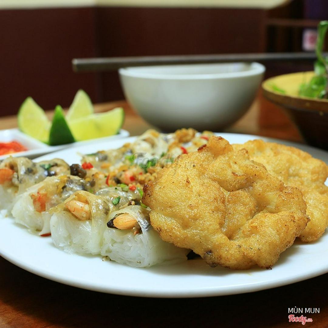 banh-cuon-nhan-tom-cha-muc