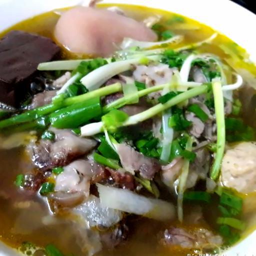 bun-bo-hue-co-hop-khong-mong-gio
