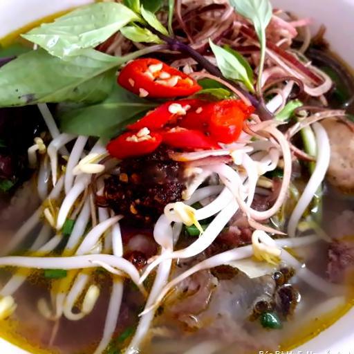 bun-bo-hue-co-hop-co-mong-gio