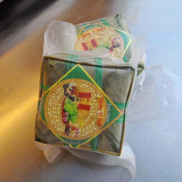 banh-chung-nong