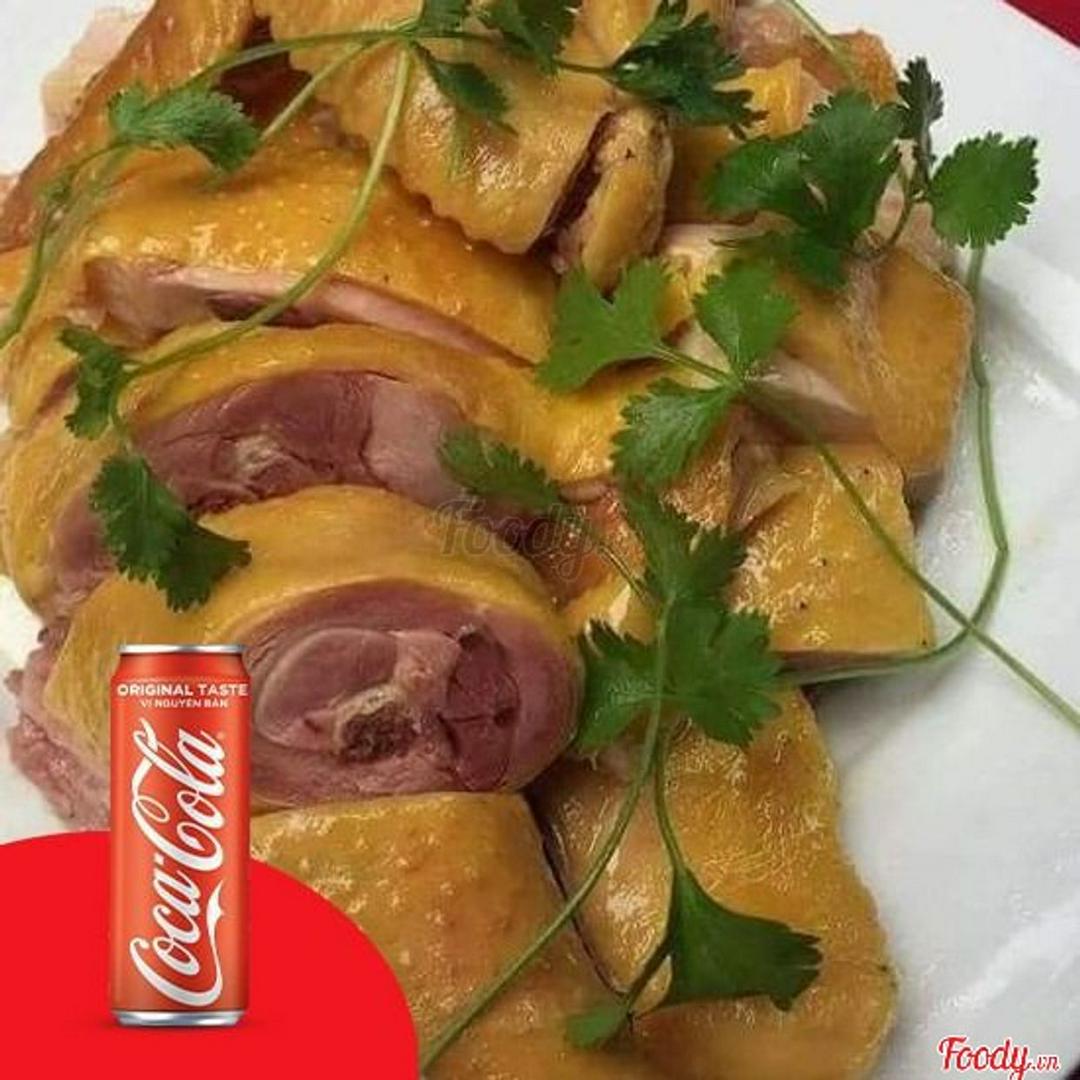 ga-u-muoi-hoa-tieu-nua-con-coca