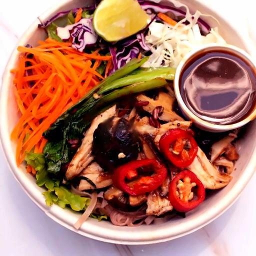 mien-pho-tron-ga-xao-nam-ong-co