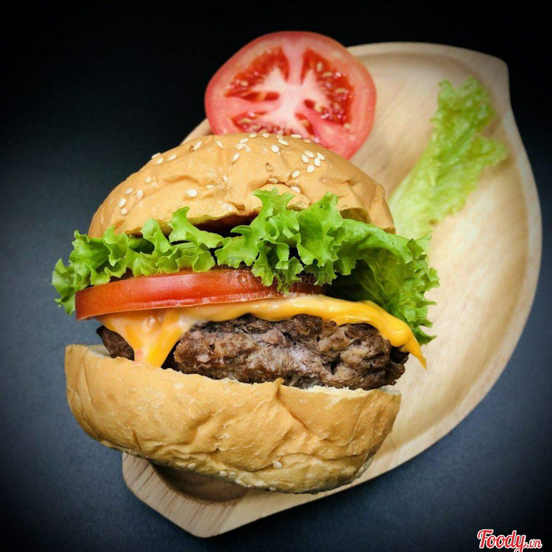 hamburger-ga-trung-pho-mai-keo-soi
