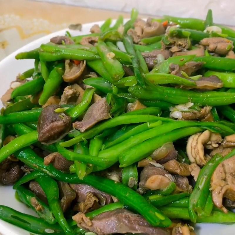 com-long-ga-xao-au-que