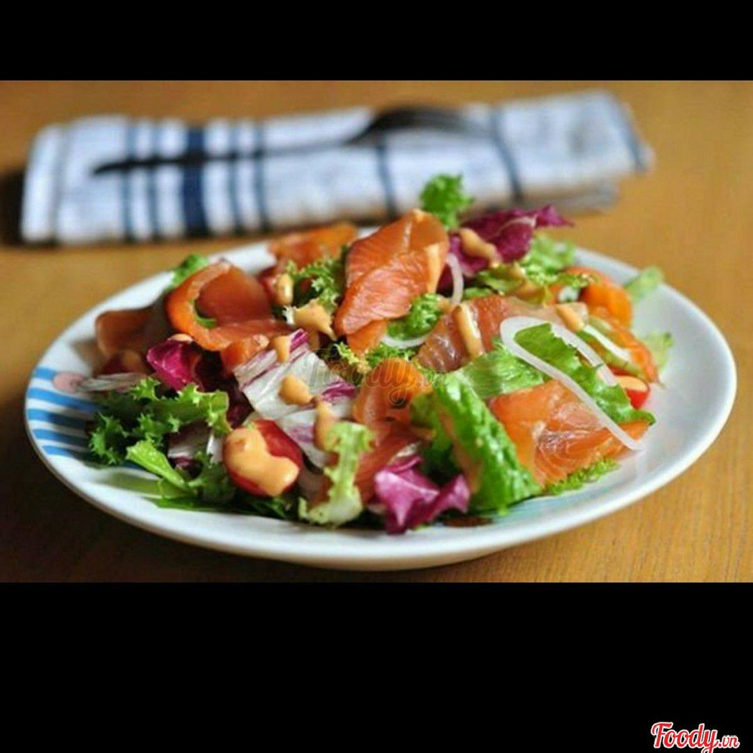 salad-ca-hoi-salmon-salad