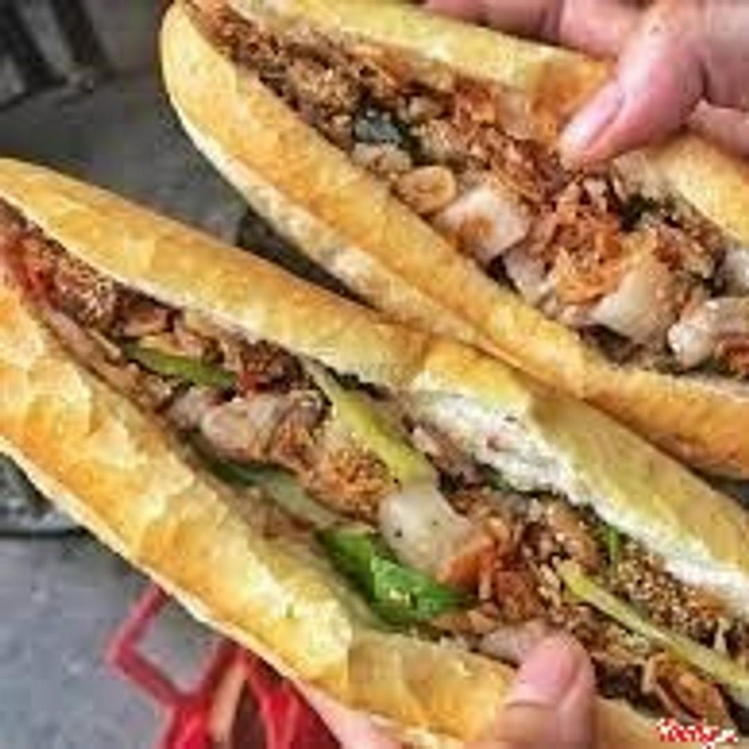 banh-mi-heo-quay