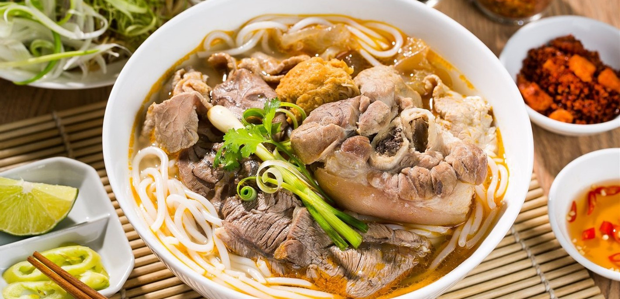 bun-bo-hue-o-ba-le-quang-inh