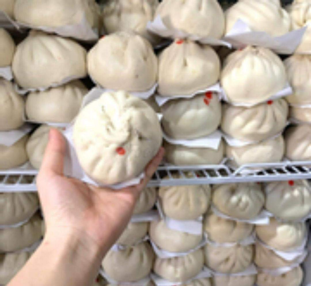 banh-bao-trung-cut-nhan-thit