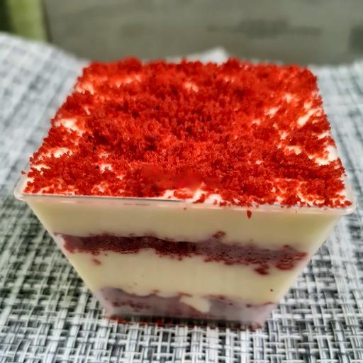 banh-nhung-o-red-velved-cup