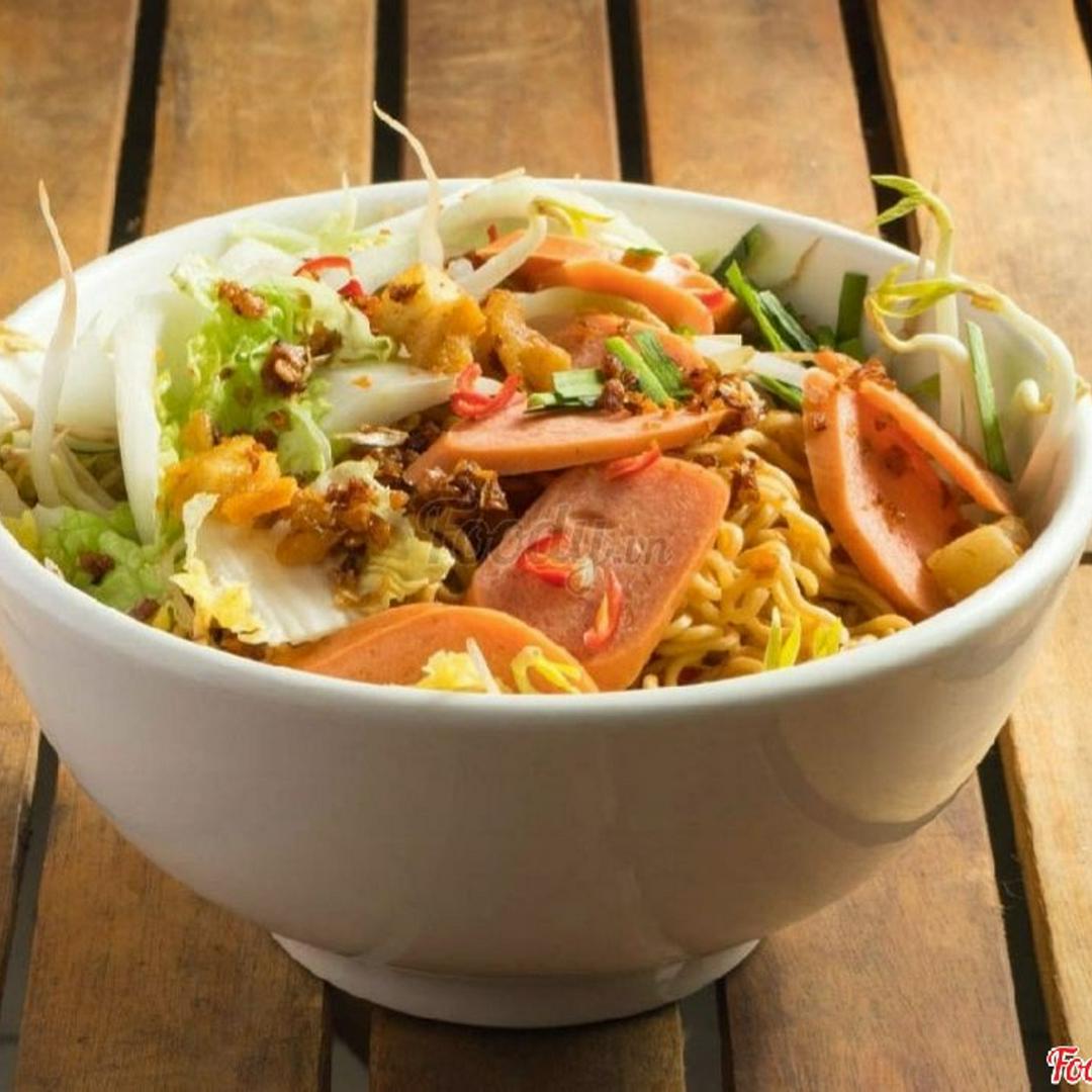 mi-tron-xuc-xich-an-la-thich