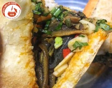 banh-my-kep-luon-mem-hoac-gion