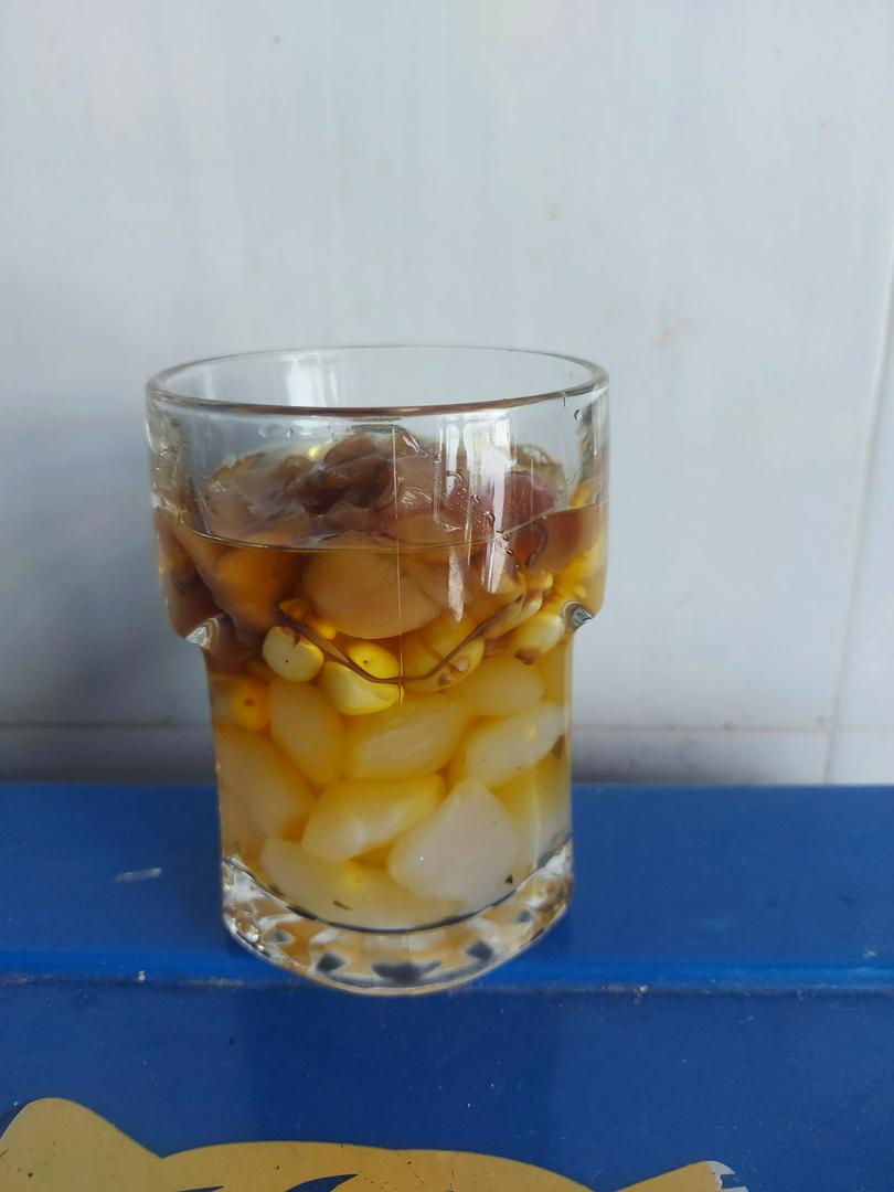 thach-thot-not-hat-sen-nhan-nhuc