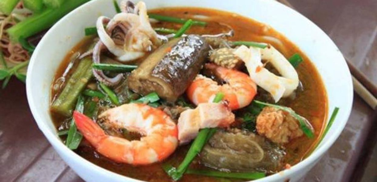 co-lien-bun-mam-bun-bo-cach-mang-thang-8