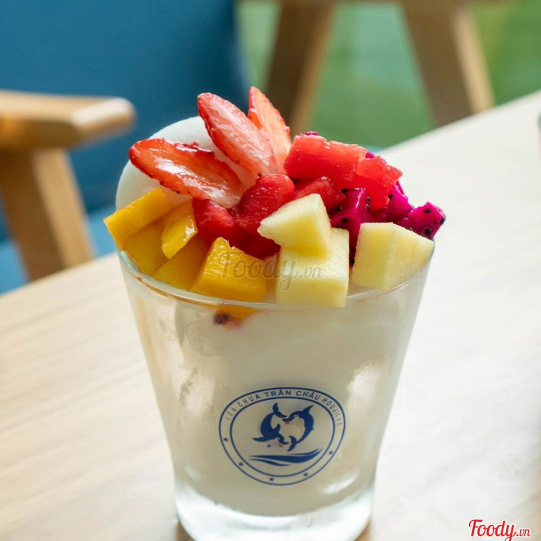 kem-sua-chua-hoa-qua