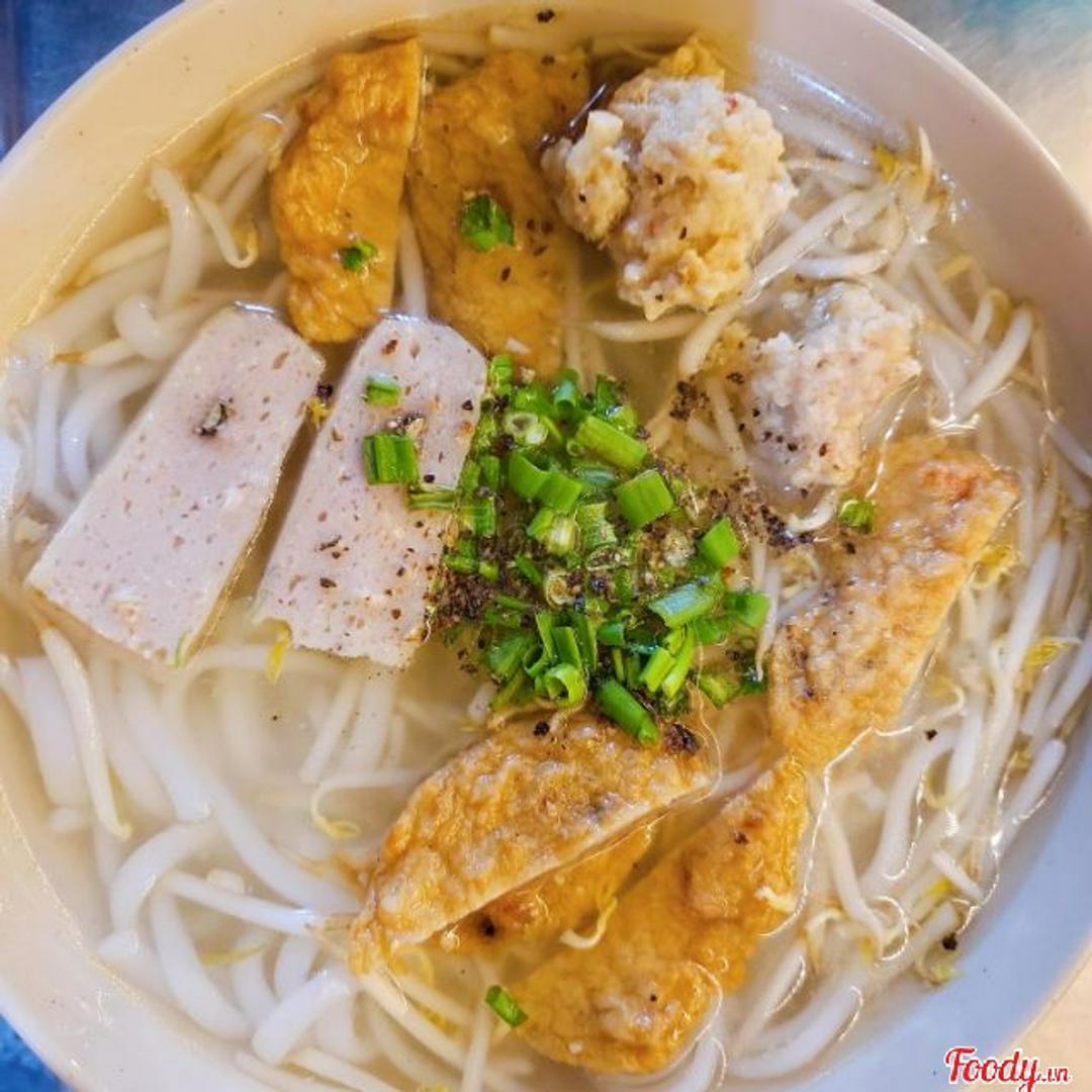 banh-canh-rieu-cha-ca-hap