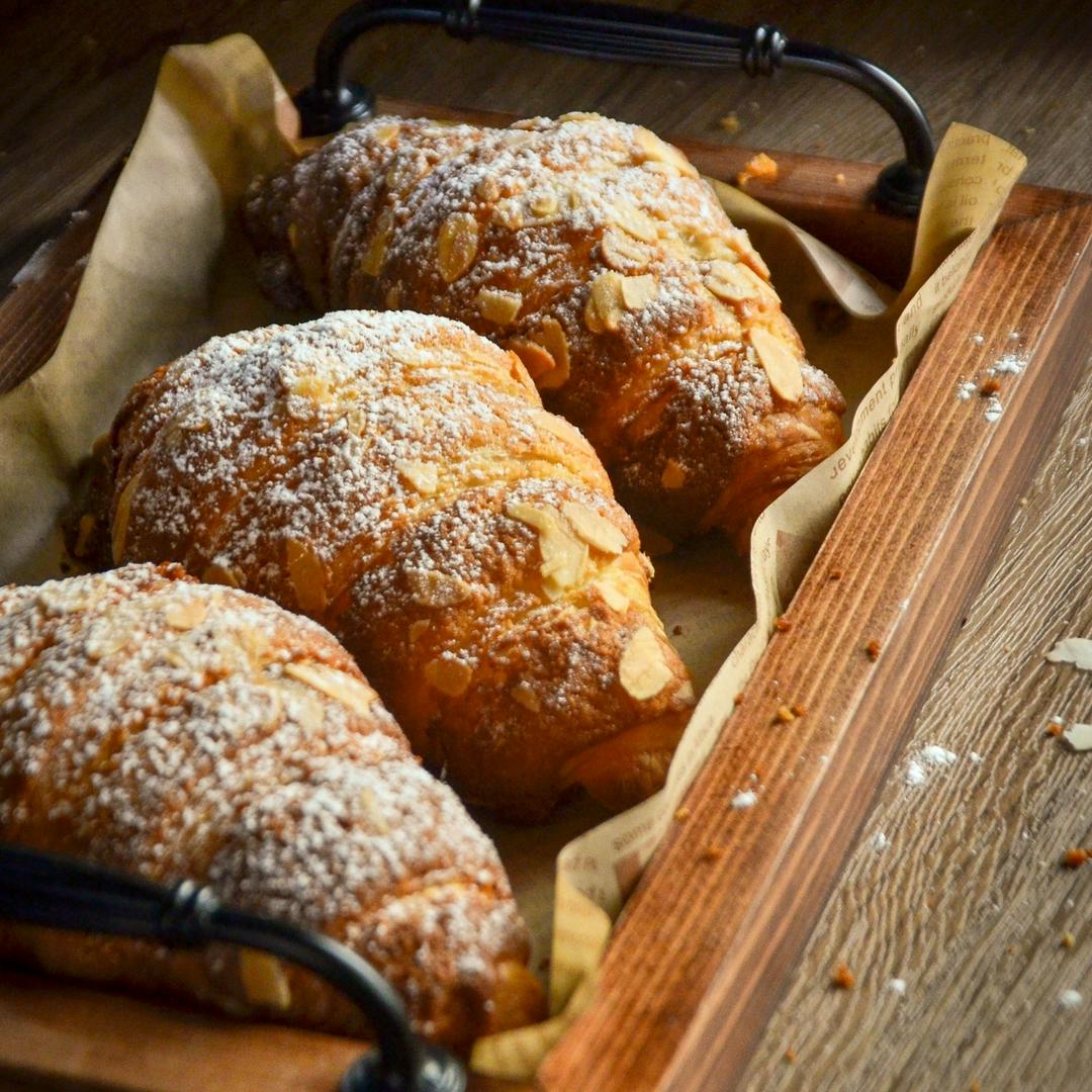 croisant-hanh-nhan-l