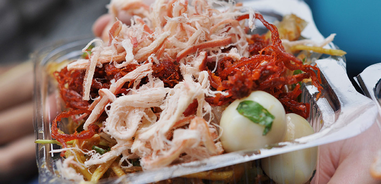 co-huong-banh-trang-tron-phan-van-tri