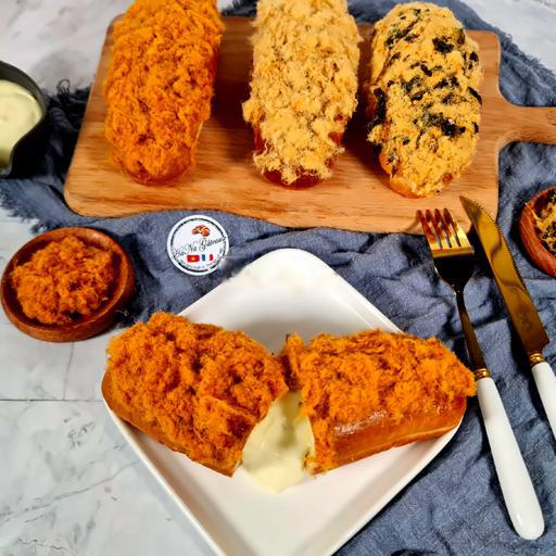 banh-mi-phomai-tan-chay-ga-cay