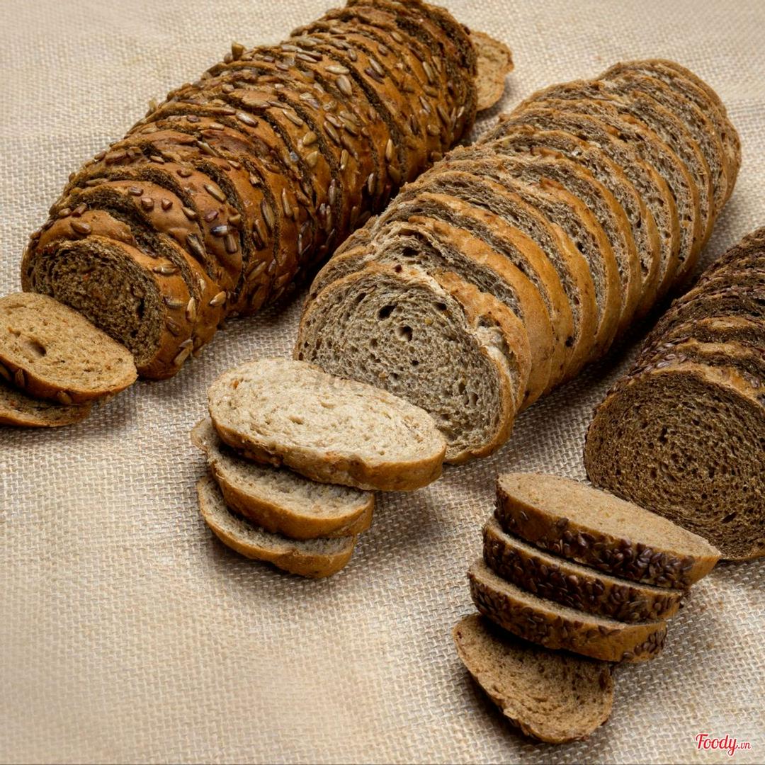 banh-mi-en-huong-duong-ca-rot