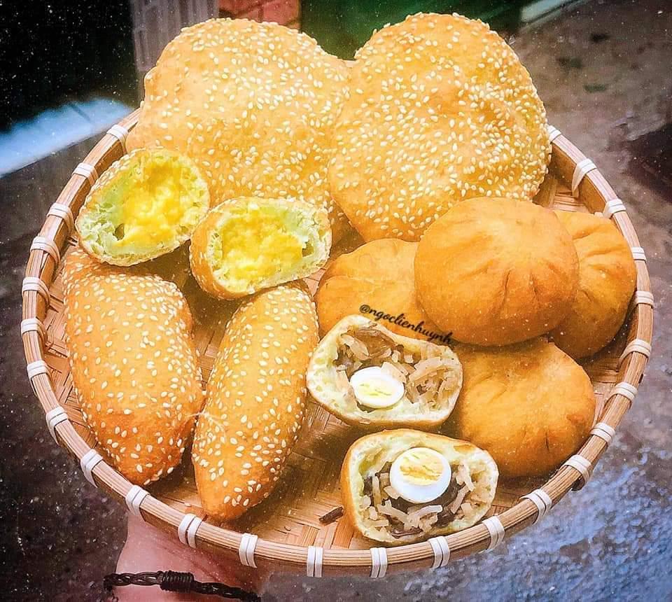 banh-bao-chien-thit-trung-cut