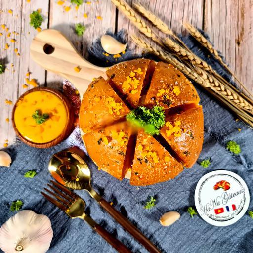 banh-mi-bo-toi-trung-muoi