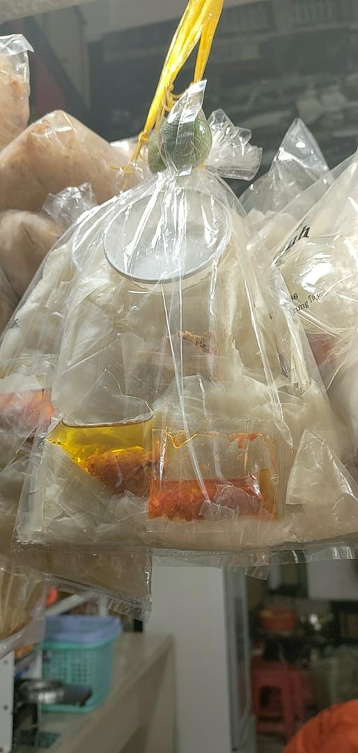 banh-trang-sa-te-phoi-suong-muoi-nhuyen