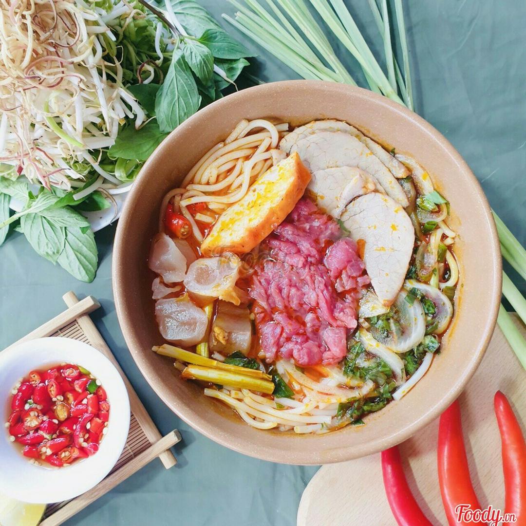 bun-bo-ac-biet-khong-gio