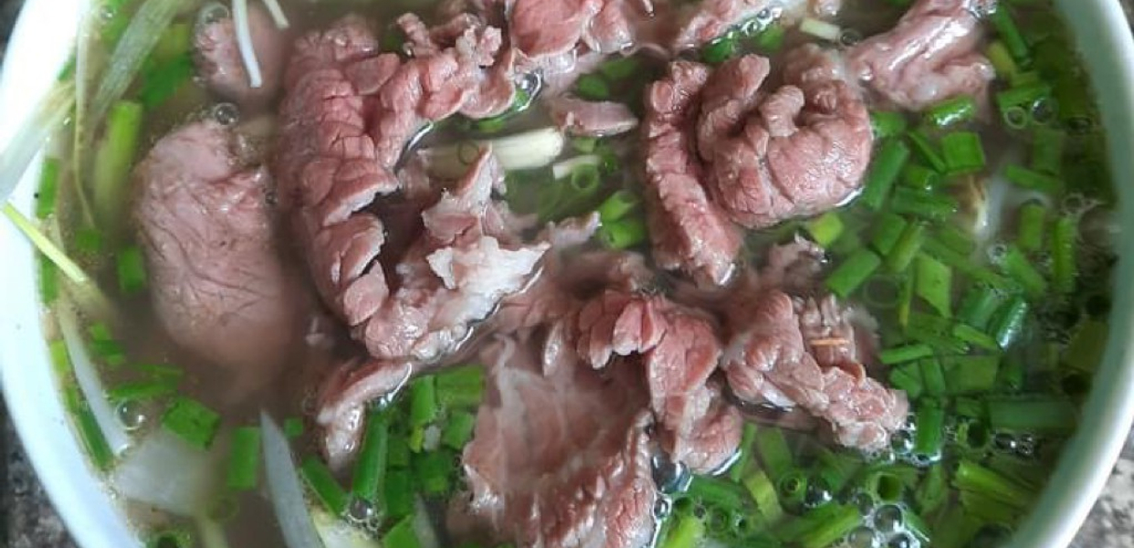 pho-thinh-pho-bo-pho-ga-luong-the-vinh