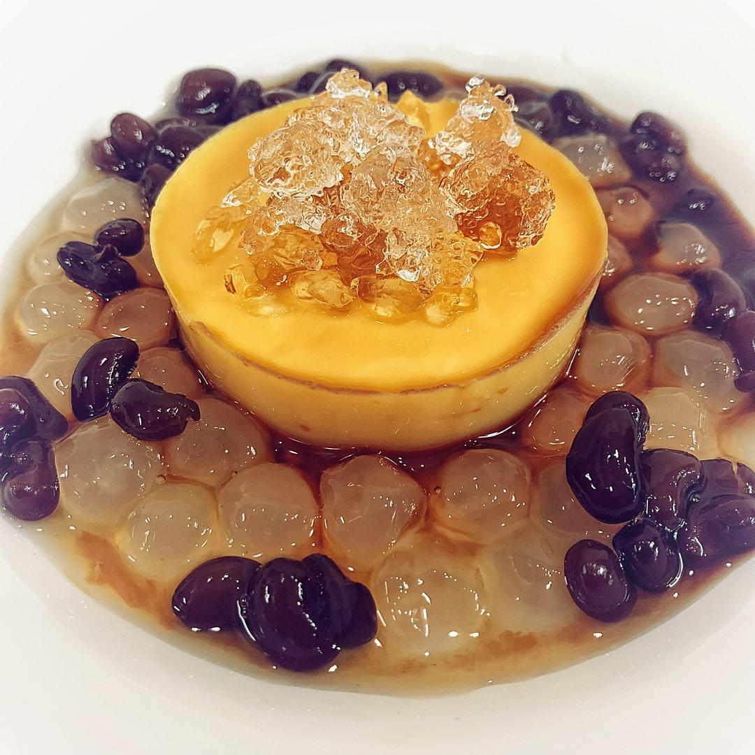 tran-chau-en-trang-them