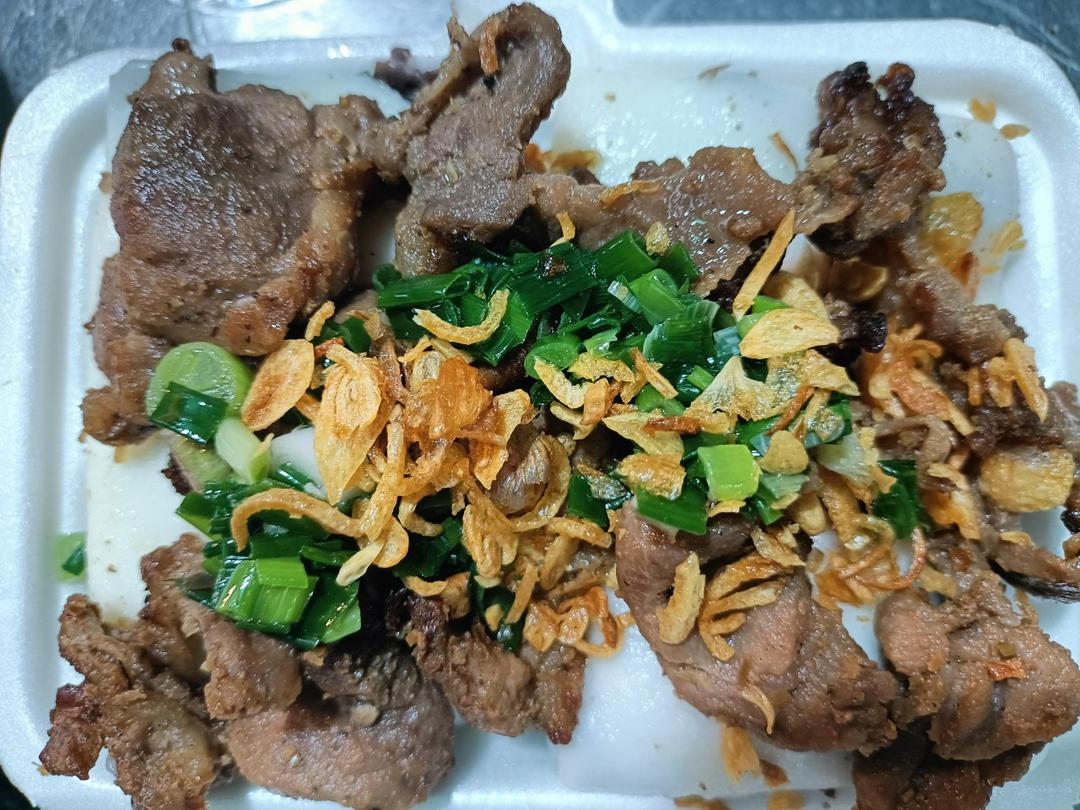 1banh-cuon-thit-nuong