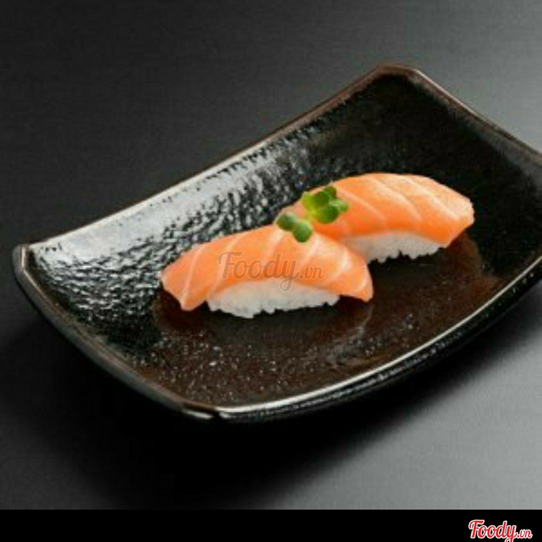 nigiri-ca-hoi-salmon-nigiri