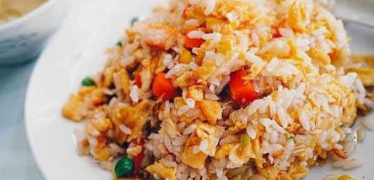 Hủ-Tiếu-Xào-Chị-Hiền---Cơm-Chiên-Dương-Châu---Cách-Mạng-Tháng-8