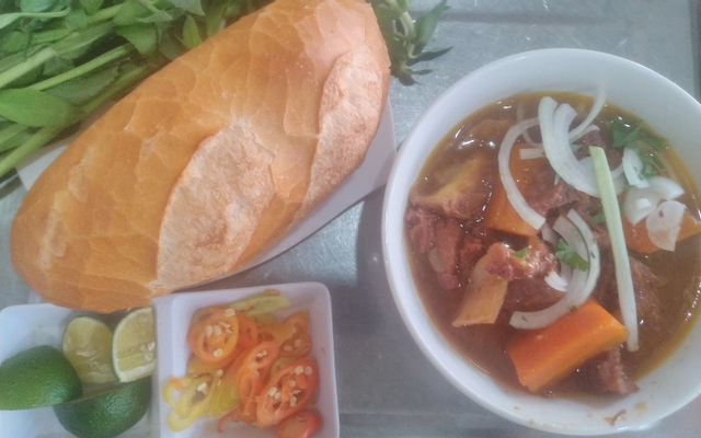 bao-long-bun-bo-nguyen-van-qua