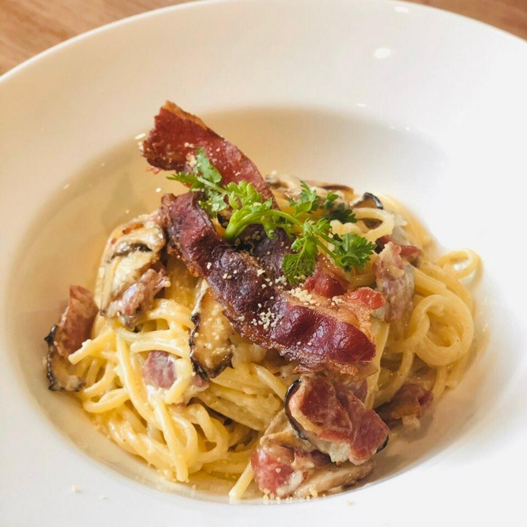 mi-y-sot-kem-nam-thit-xong-khoi