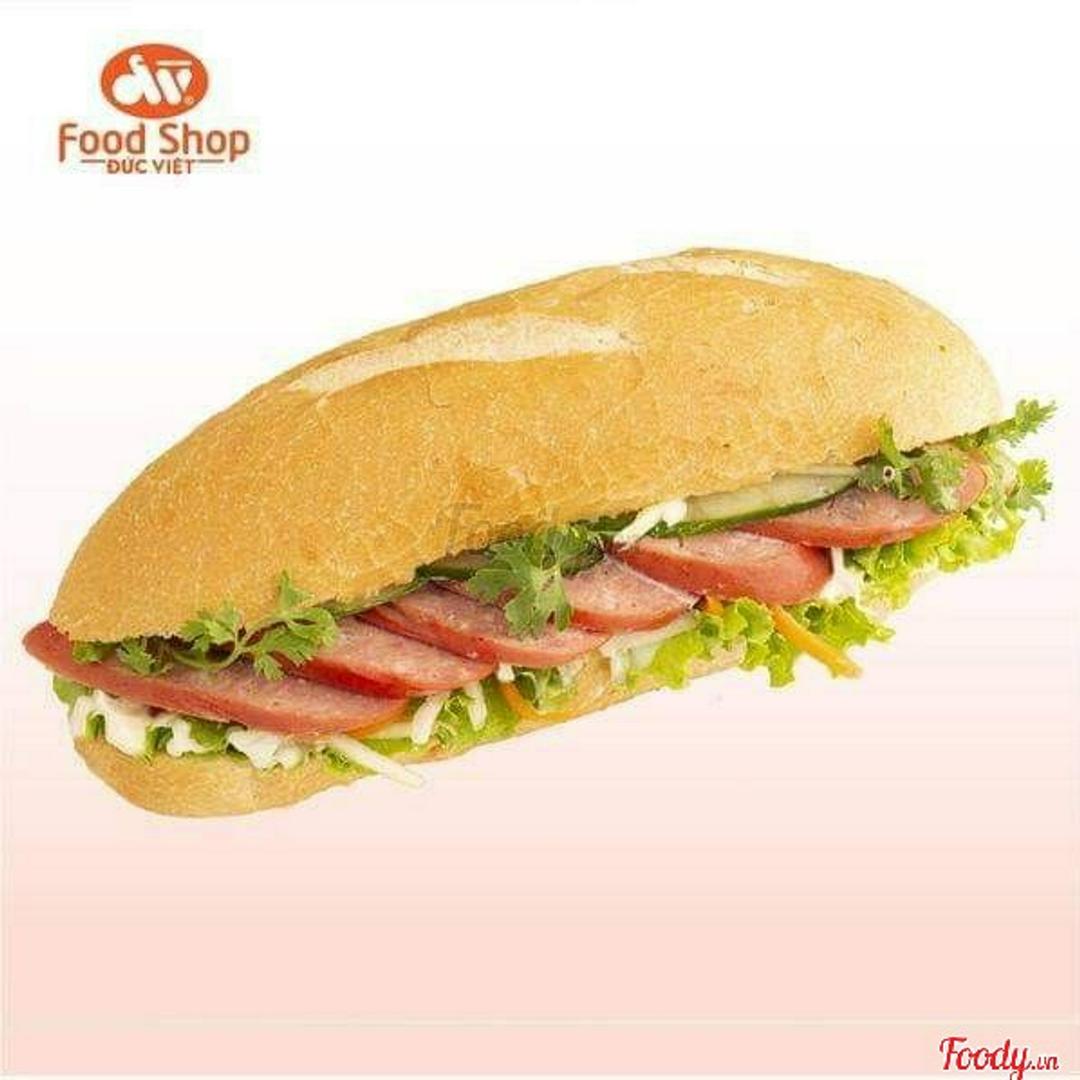 banh-my-trung-xuc-xich