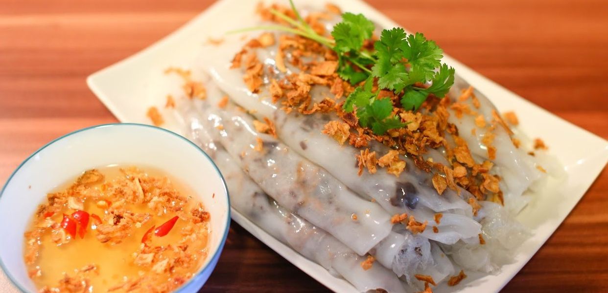 ga-tan-banh-cuon-nong-76-ai-tu