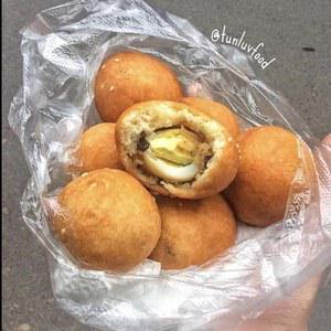 banh-bao-nhan-thit-trung-cut