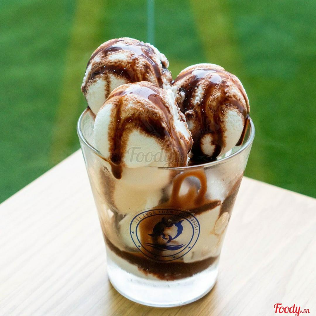 kem-sua-chua-cacao