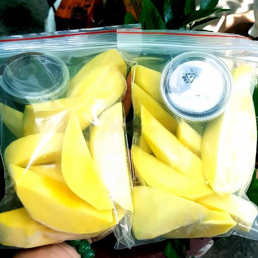 combo-xoai-tu-quy-xanh-gion-muoi-tom-an-kem