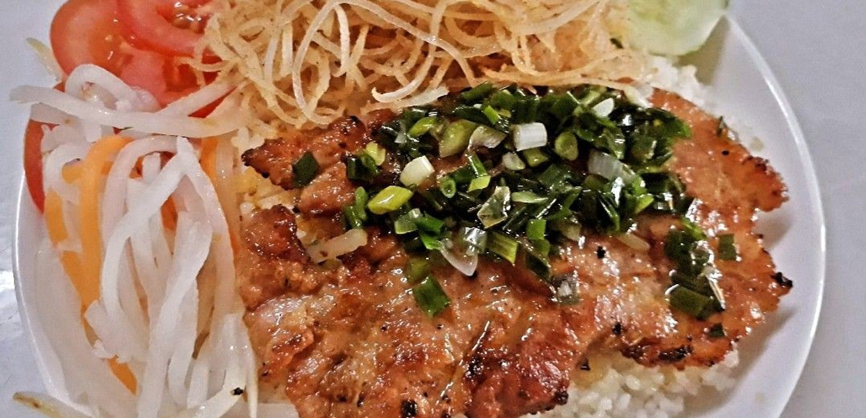 A-Huy-Bún-Thịt-Nướng---Cơm-Sườn-Bì---Đường-Số-6