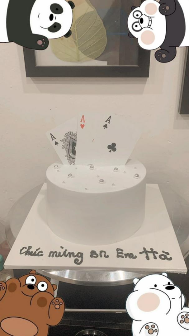 banh-sinh-nhat-3-la-bai