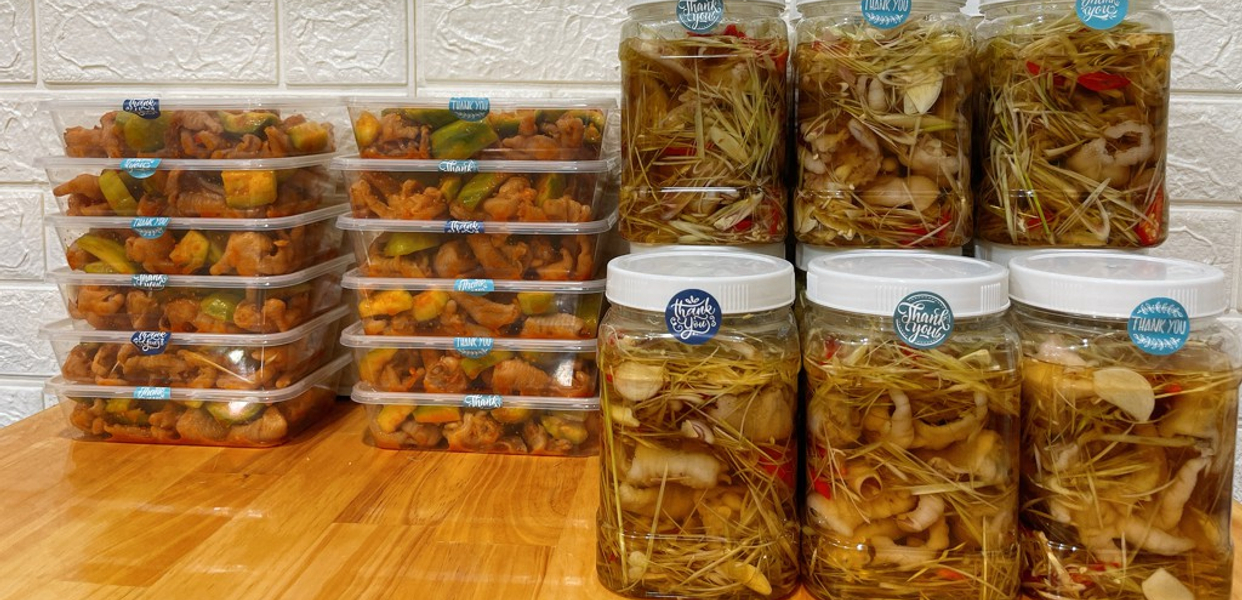 Ăn-Vặt-ALAGI---Chân-Gà-Sả-Tắc---Phan-Xích-Long