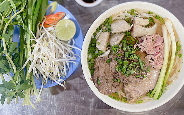 pho-hong-cong-vien-pho-va-bo-kho-nguyen-thi-nho