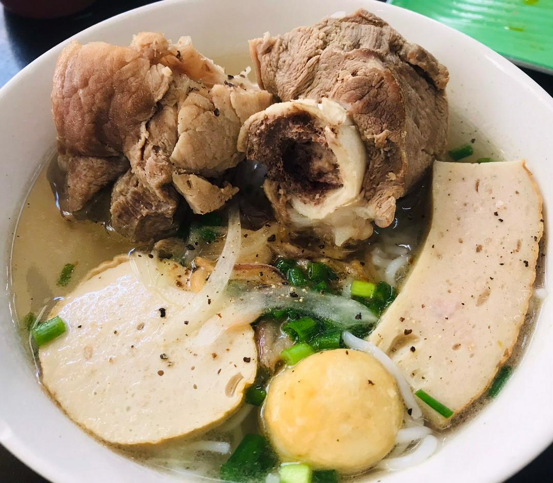 bun-moc-xi-quach-dung-cu-an-uong