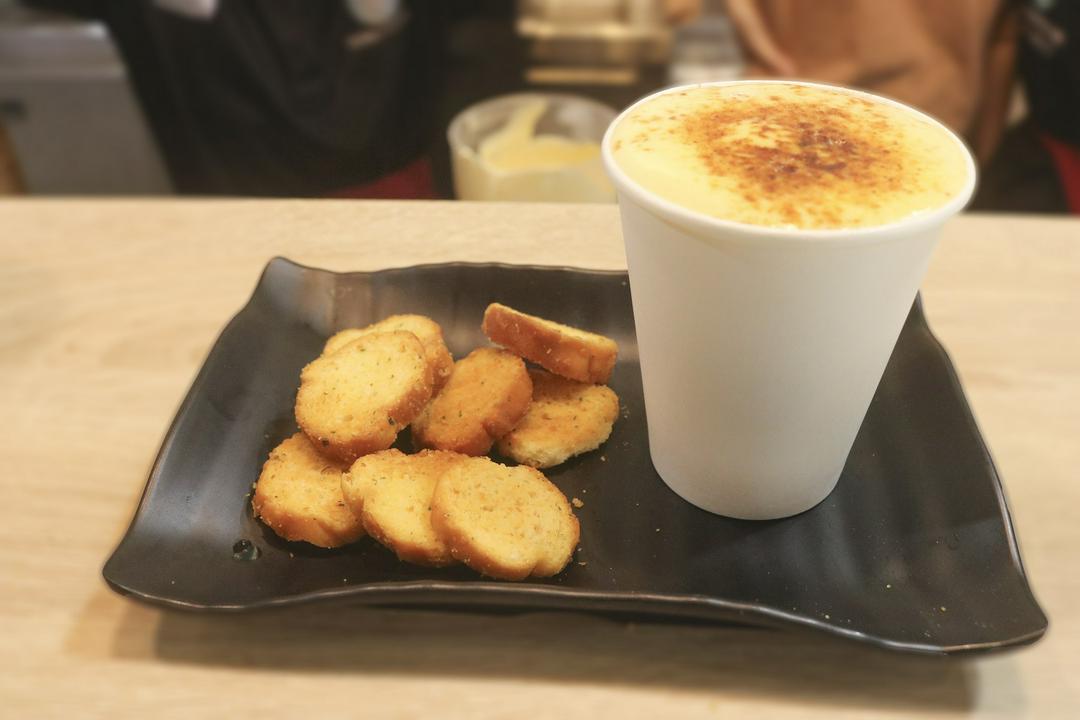 kem-trung-banh-mi-bo-toi