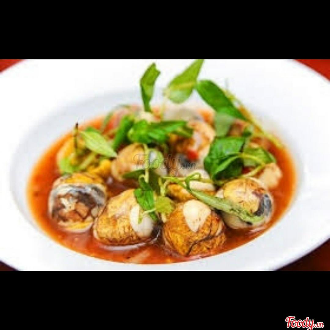 trung-cut-lon-xao-me