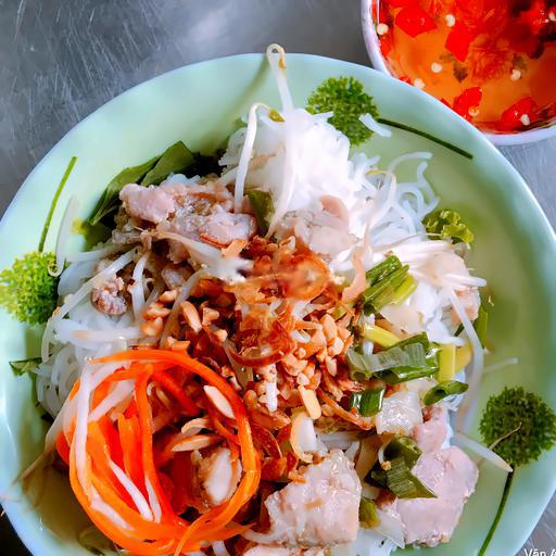 bun-thit-xao