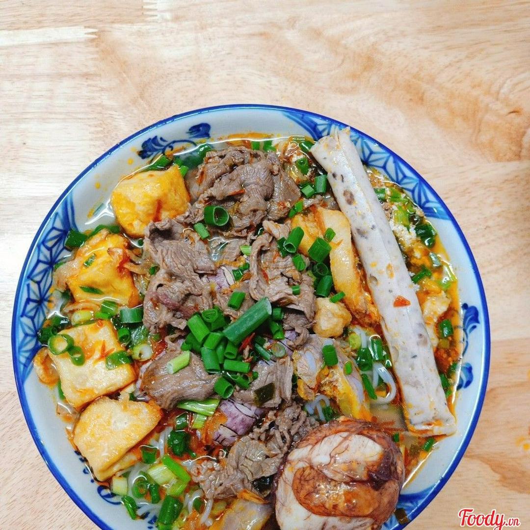 bun-rieu-bo-gio-trung