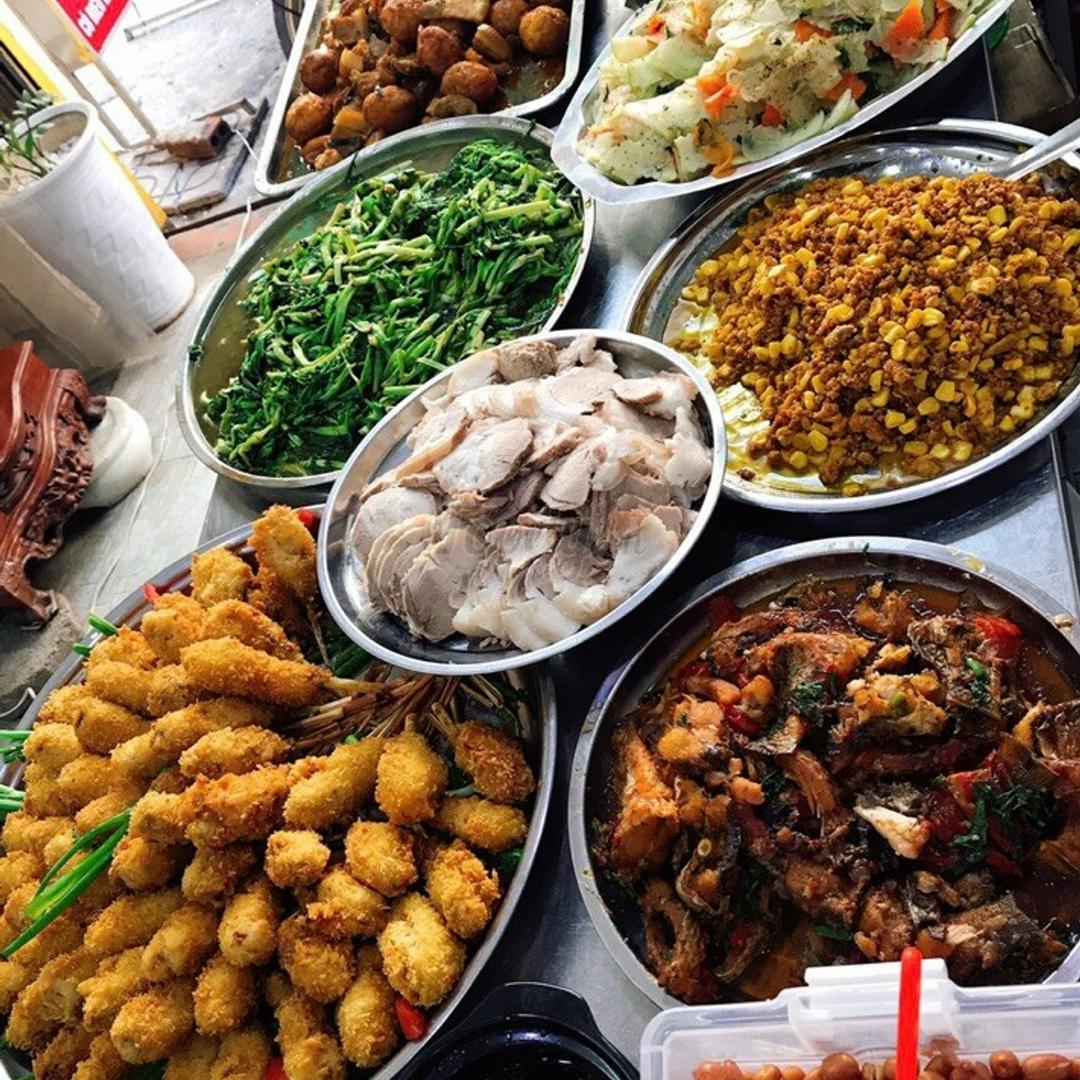 com-thit-kho-trung-ngai-cuu